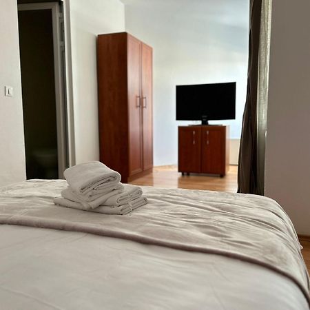 Ambra Room'S Brasov Ngoại thất bức ảnh