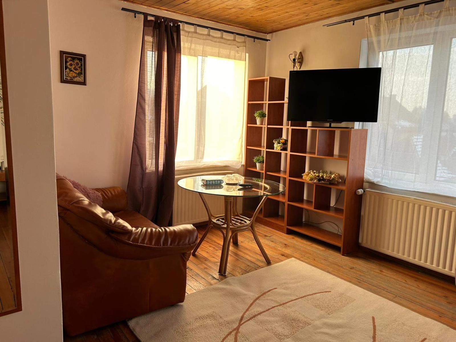 Ambra Room'S Brasov Ngoại thất bức ảnh