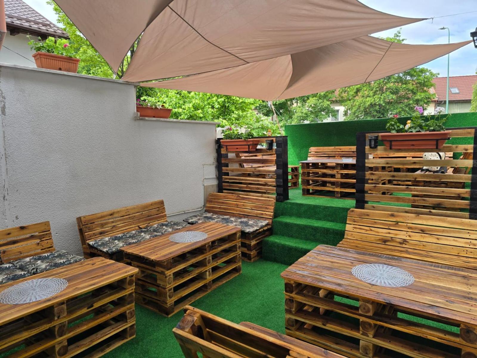Ambra Room'S Brasov Ngoại thất bức ảnh